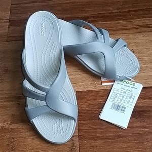 NWT Crocs, Strappy Wedge (4)